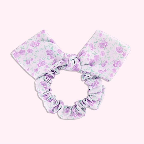🌸 Wildflower Classic Scrunchie | Stoney Clover Lane: Hello Spring | SCL 🌸 - Picture 1 of 3
